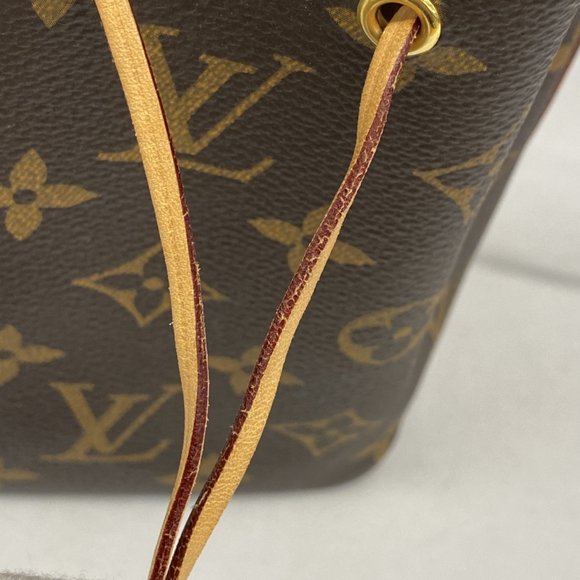 LOUIS VUITTON Authentic Brown Monogram Noe Shoulder Bag - Picture 11 of 12